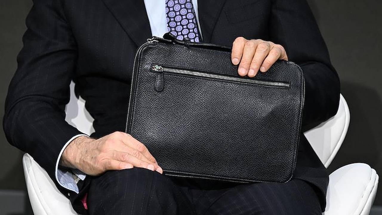 Российская биржа подвела итоги первых торгов на выходных