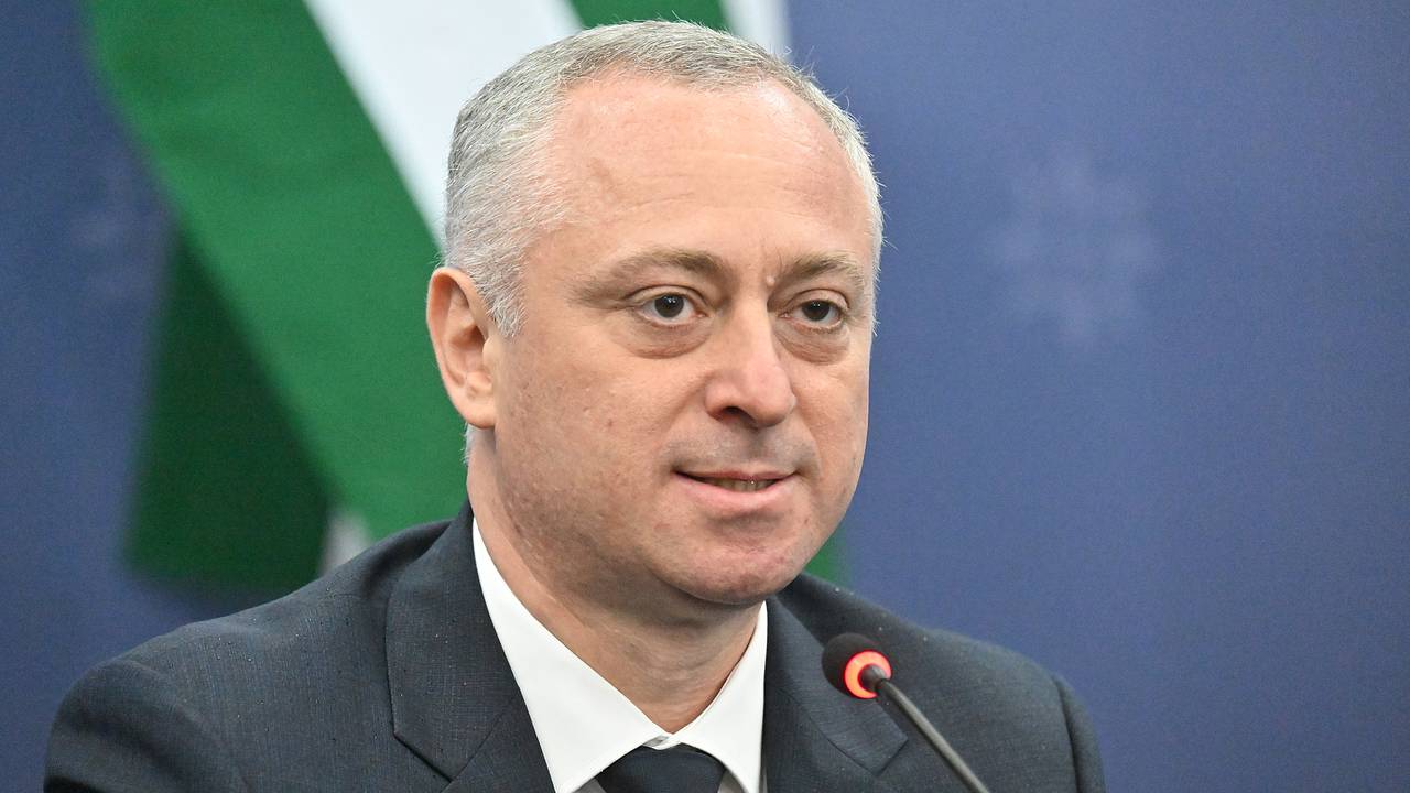В Абхазии новый президент приступил к исполнению обязанностей до инаугурации