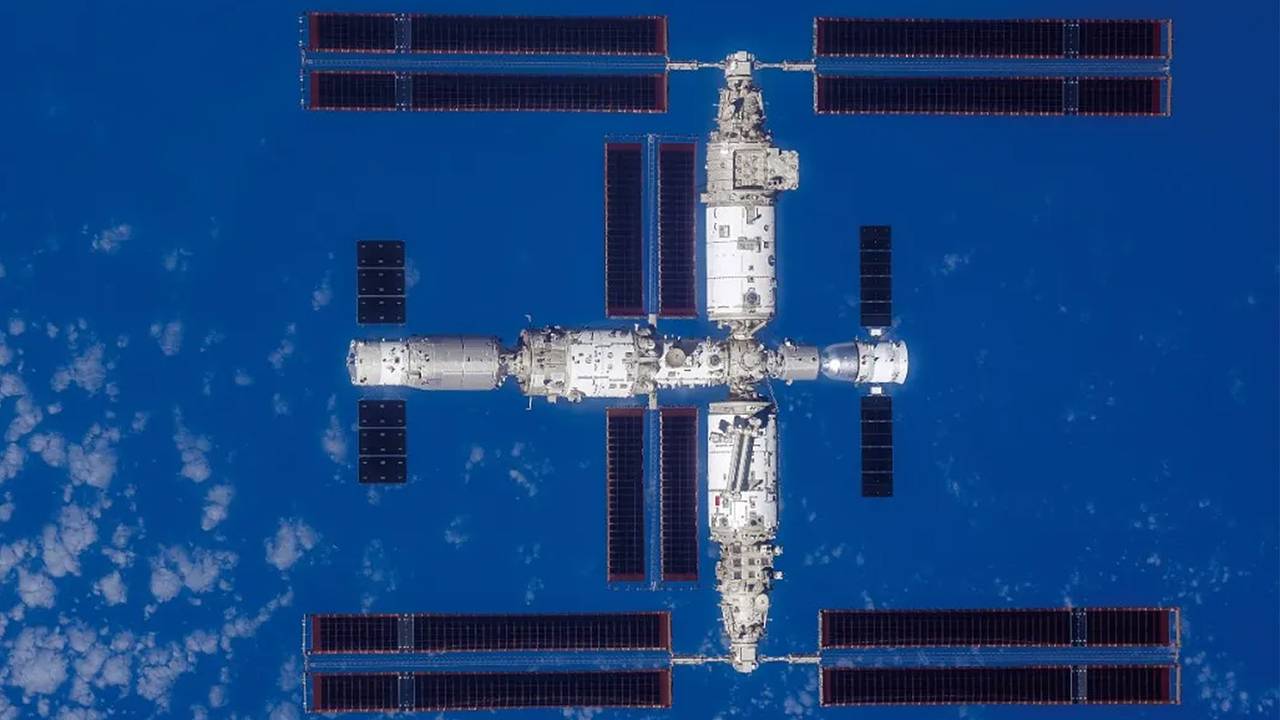 Китай займется подготовкой пакистанских астронавтов для станции Tiangong