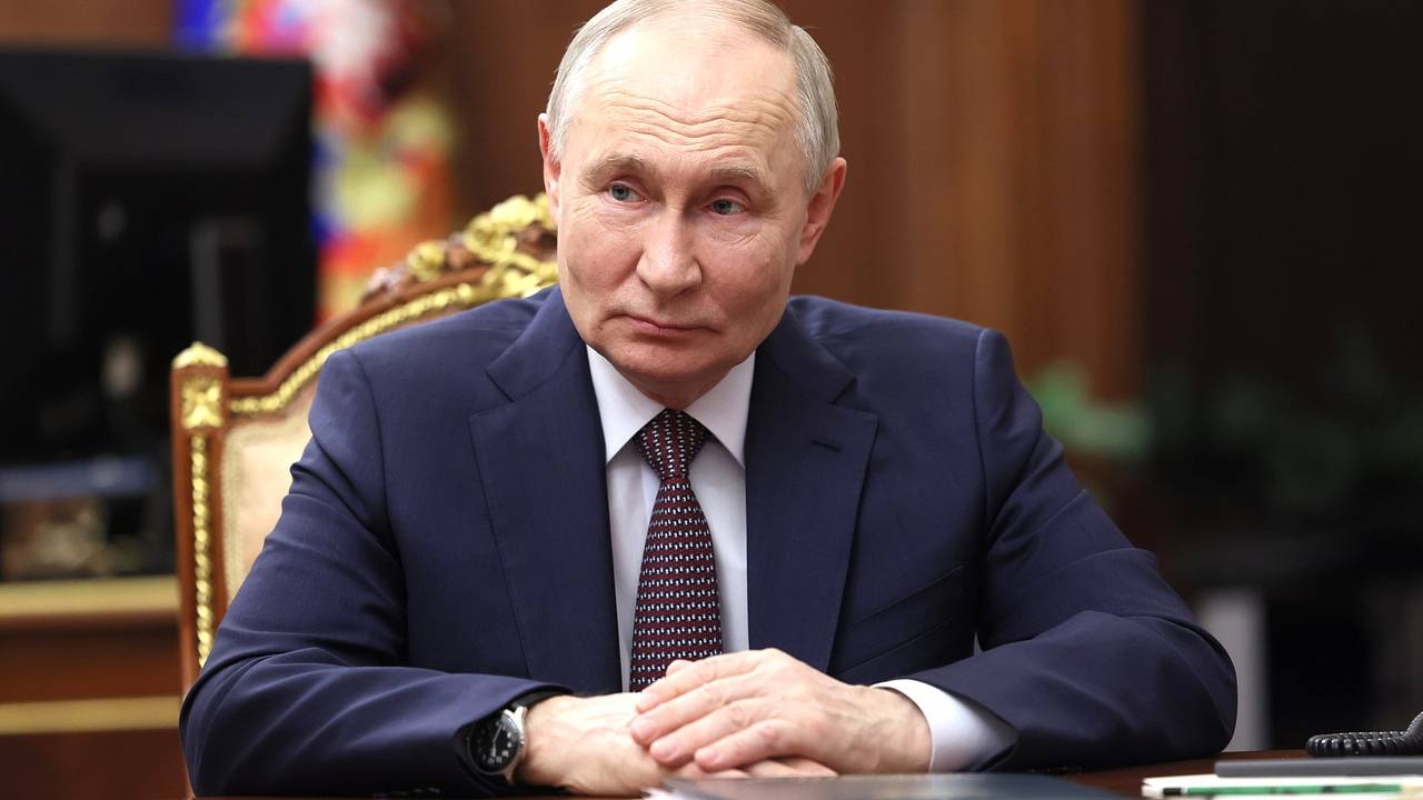Путин наградил автора музыки к фильмам Гайдая