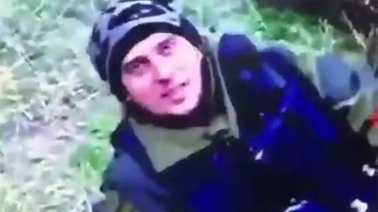 Опубликовано архивное видео с обращением Алаудинова к известному чеченскому террористу