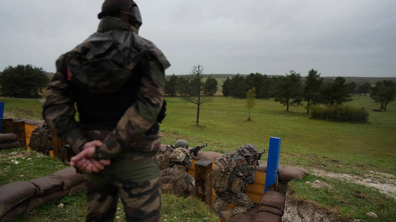 На Украине рассказали о стопроцентном бегстве за рубеж подготовленных Западом бойцов ВСУ