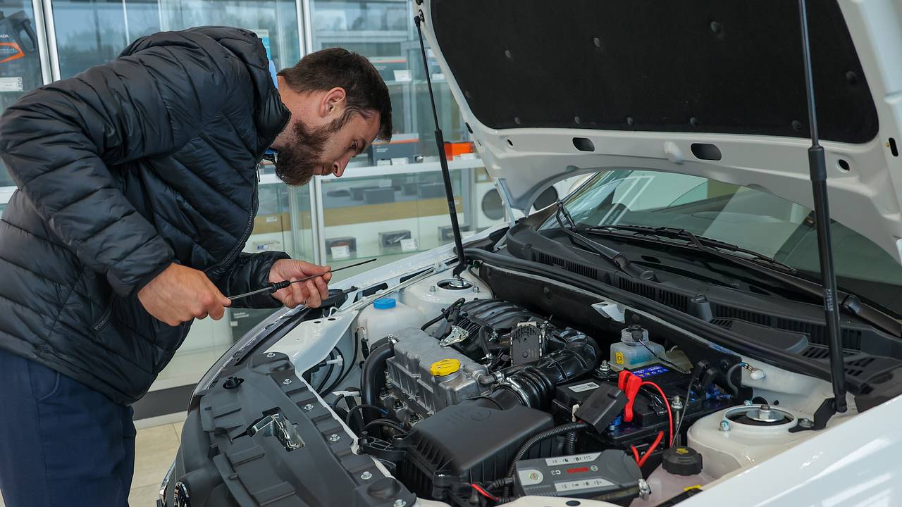 В России стали меньше продавать машин «АвтоВАЗа»