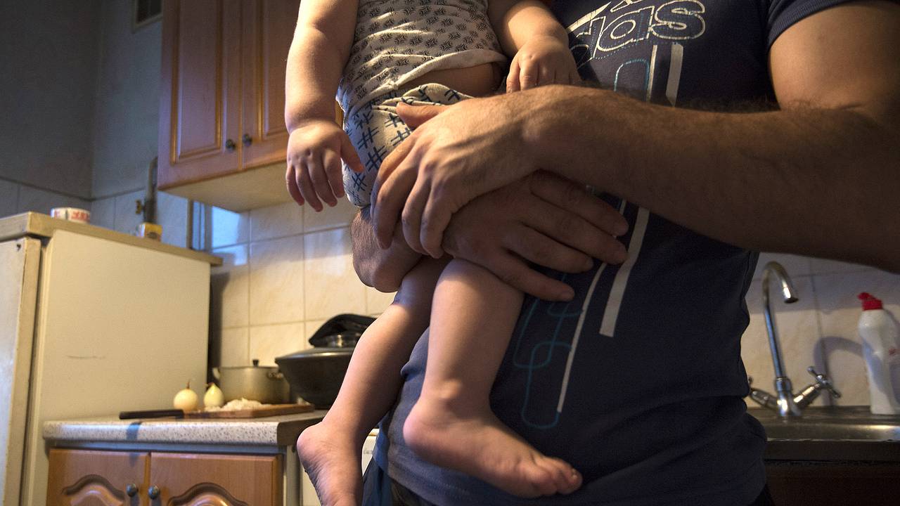 В России жители города возмутились выделением квартиры семье из-за одного обстоятельства