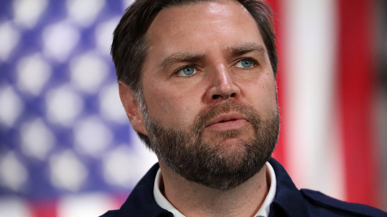 Вице-президент США ответил на заявления о масштабном плане Трампа известным мемом