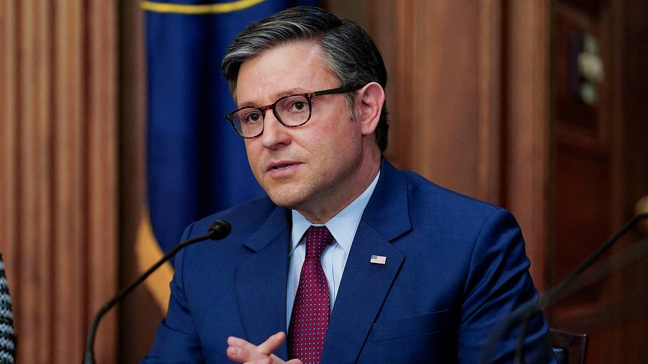 Спикер Палаты представителей США назвал временной мерой остановку помощи Украине