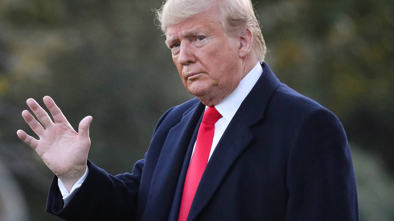 В США назвали цену за возможность пообедать с Трампом в его резиденции
