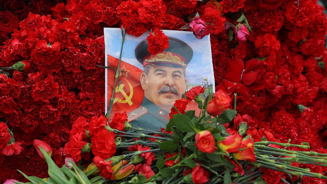В Госдуме посетовали на «преждевременный уход» Сталина в день его смерти