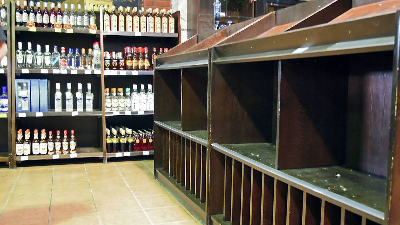 Стало известно о возможной продаже одного из крупнейших алкомаркетов России