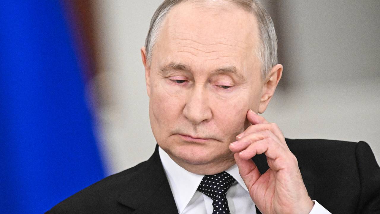 Путин попросил МВД о внимании к террористическим угрозам в ходе торжеств к 80-летию Победы