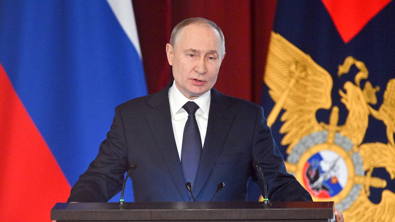 Путин призвал защищать бизнес от преступных схем и обеспечивать экономическую безопасность