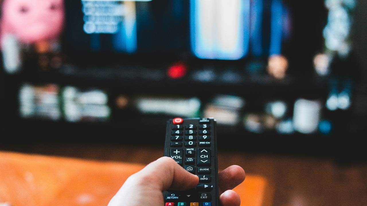 Известная ведущая объявила об уходе с телевидения после 37 лет работы