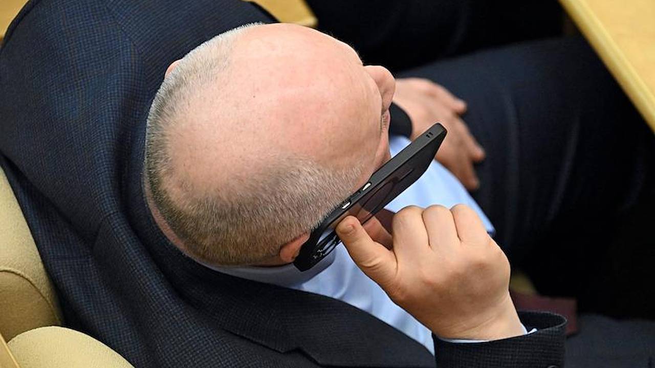 Российский депутат вызвал на бой главу района Дагестана из-за одного слова