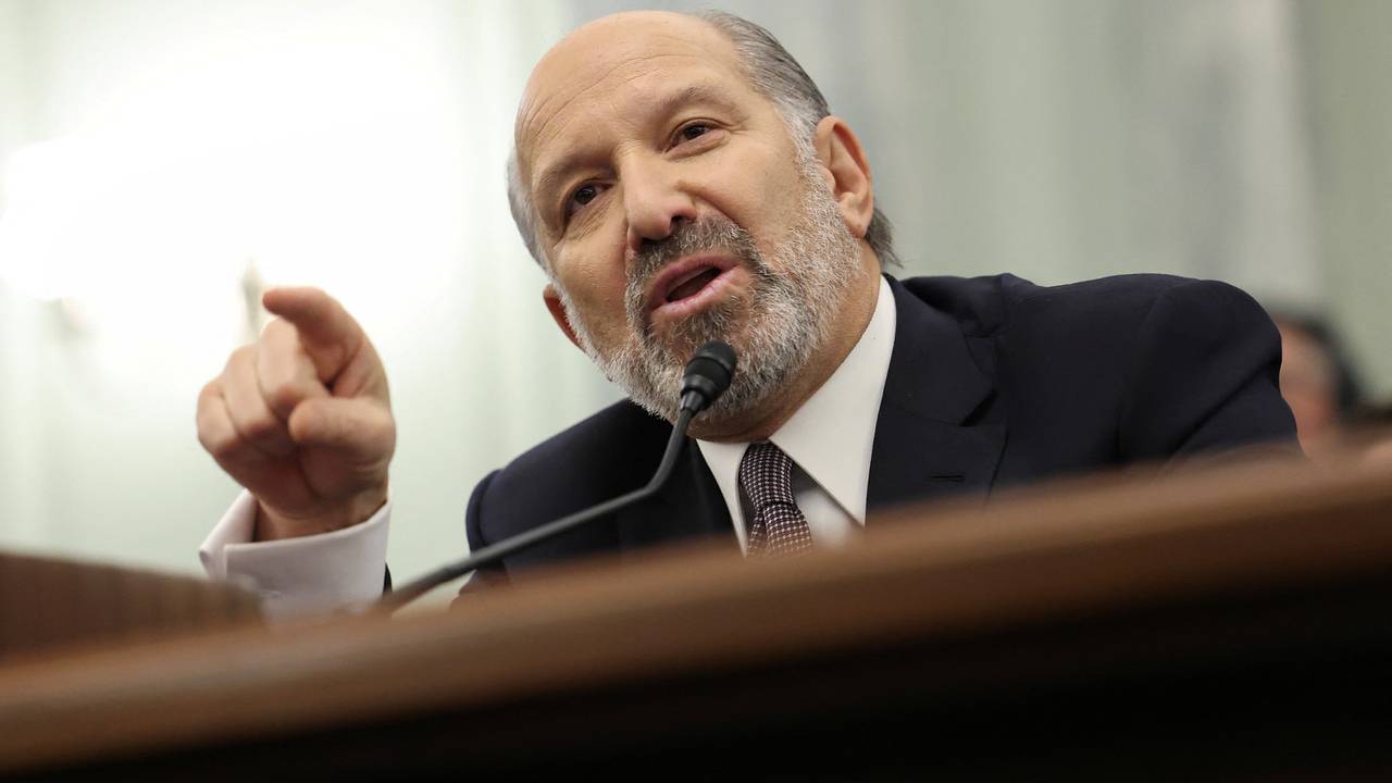 Глава Минторга США анонсировал послабления по пошлинам на товары из Канады и Мексики