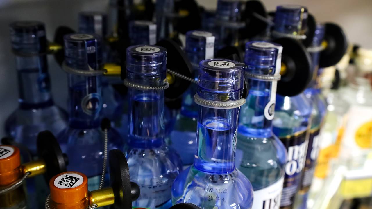 Продажи алкоголя в одном из российских регионов рухнули