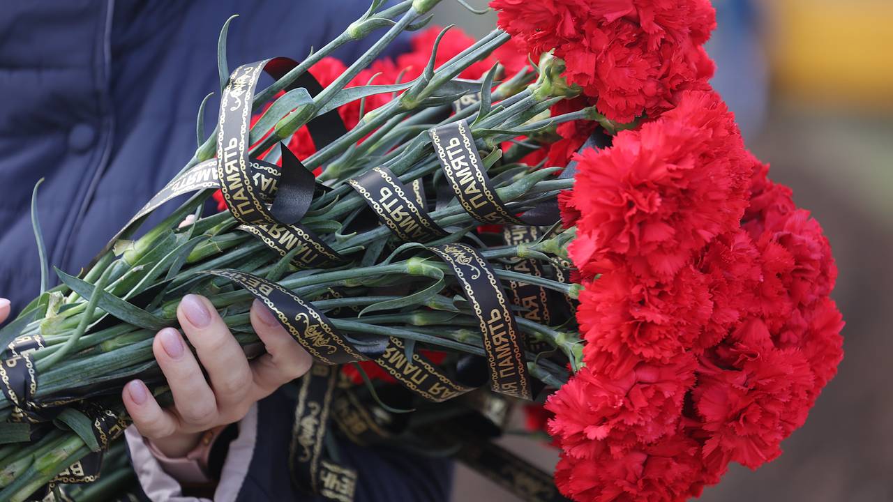 Вдова бойца СВО настояла на вскрытии цинкового гроба с телом мужа и ужаснулась увиденным