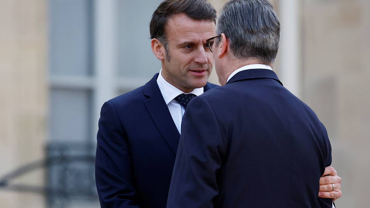 Стало известно о работе Макрона и Стармера в обход ЕС по вопросу поддержки Киева