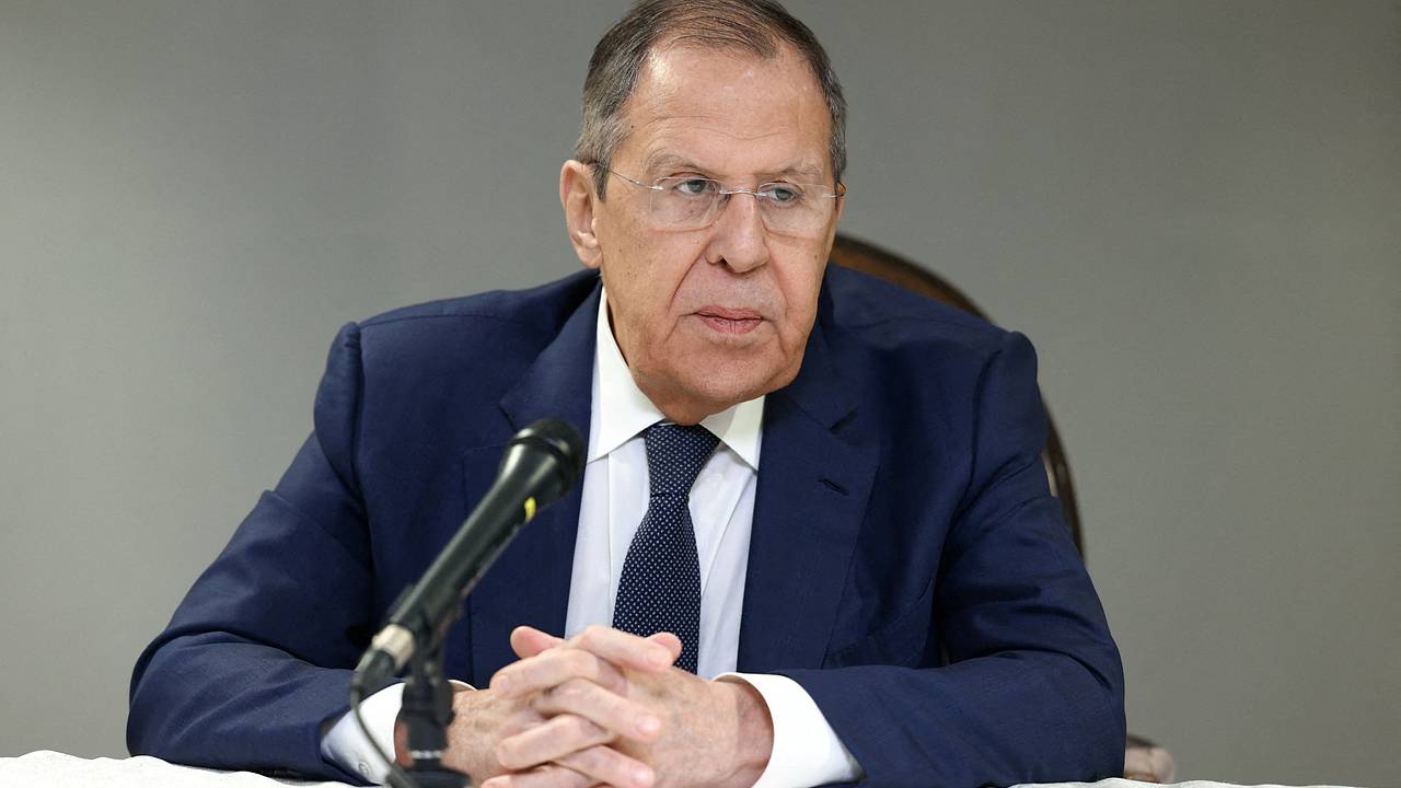 Лавров заявил о готовности России к честному разговору по Украине