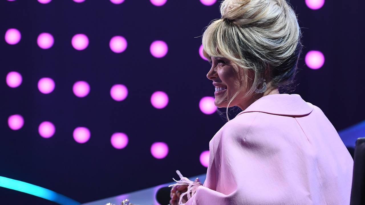 Звезда «Кухни» подарила матери квартиру за десятки миллионов рублей