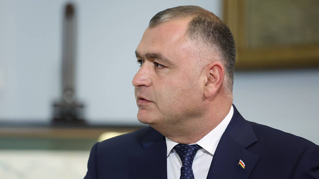 Раскрыто состояние попавшего в больницу президента Южной Осетии