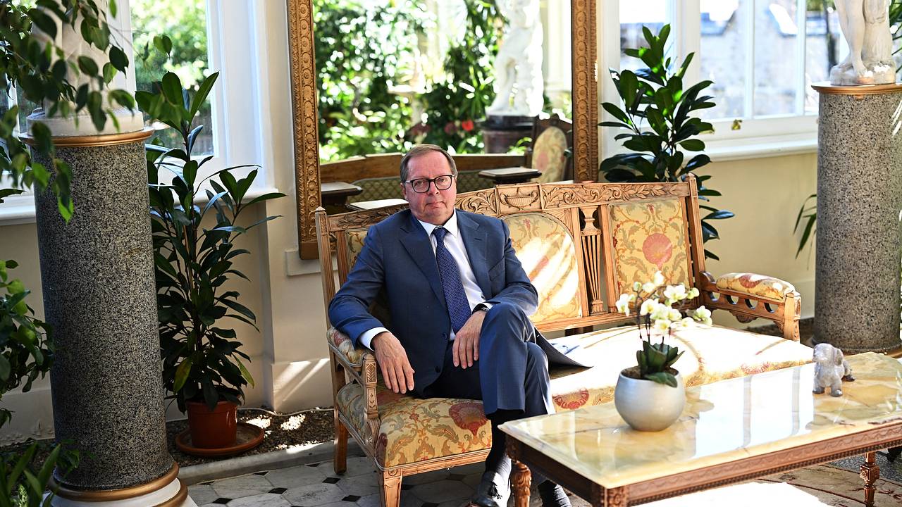 Посол оценил слова Макрона о российской угрозе