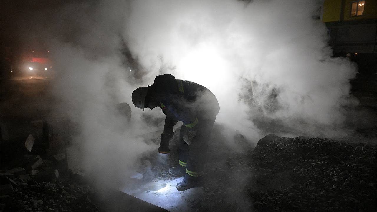 Улицу в Москве залило кипятком