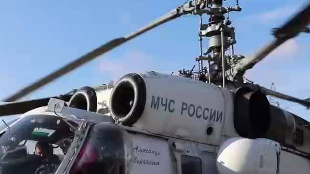 Спасение застрявших на горе в Сочи сноубордистов с помощью вертолета попало на видео