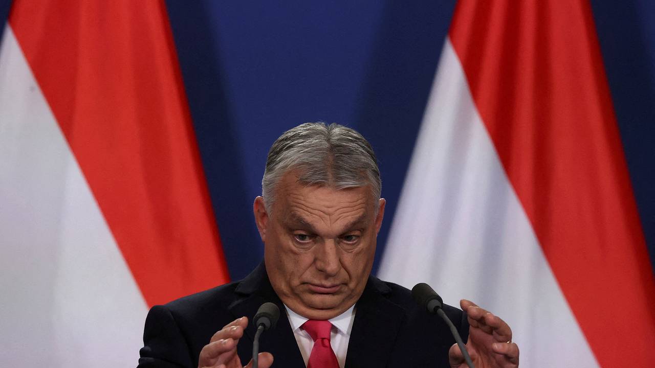 Орбан назвал угрозой безопасности вступление Украины в ЕС