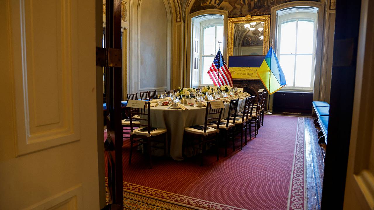 На Украине назвали возможные даты и место подписания с США сделки по полезным ископаемым