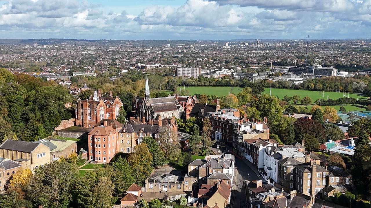 В Британии решили избавиться от пентхауса знаменитой рок-звезды