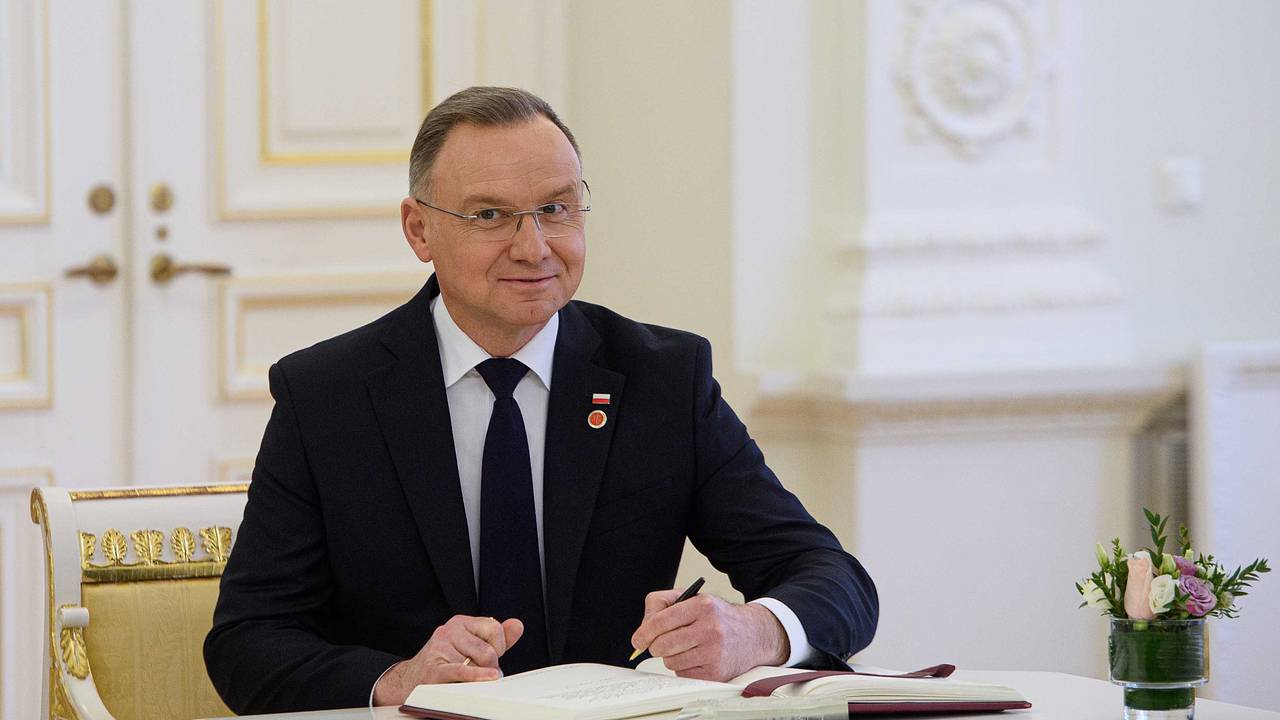 Президент Польши решил изменить Конституцию