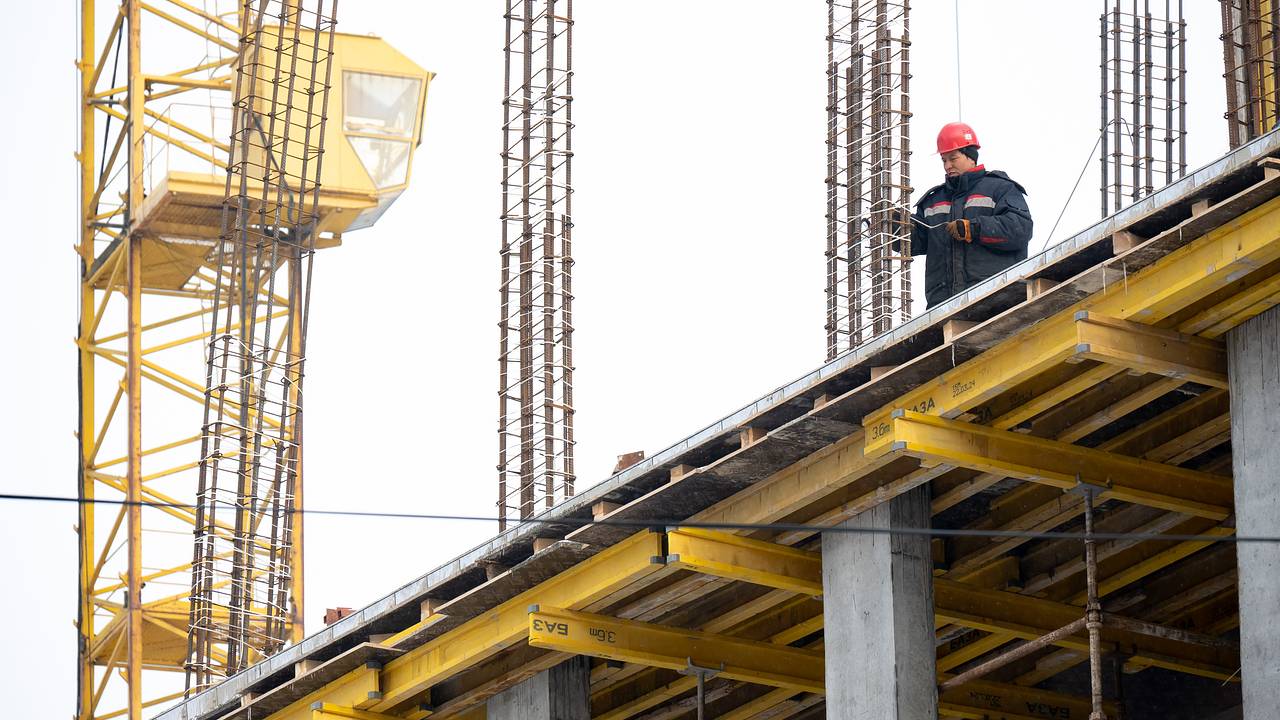 Коммунисты пожаловались на задержку постройки «Сталин-центра»