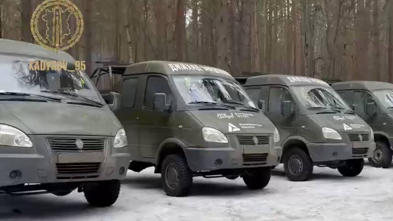 Российских военных посадили на «джихад-машины» несовершеннолетнего сына Кадырова