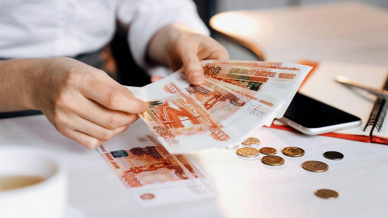 В Банке России пообещали не отказываться от наличных