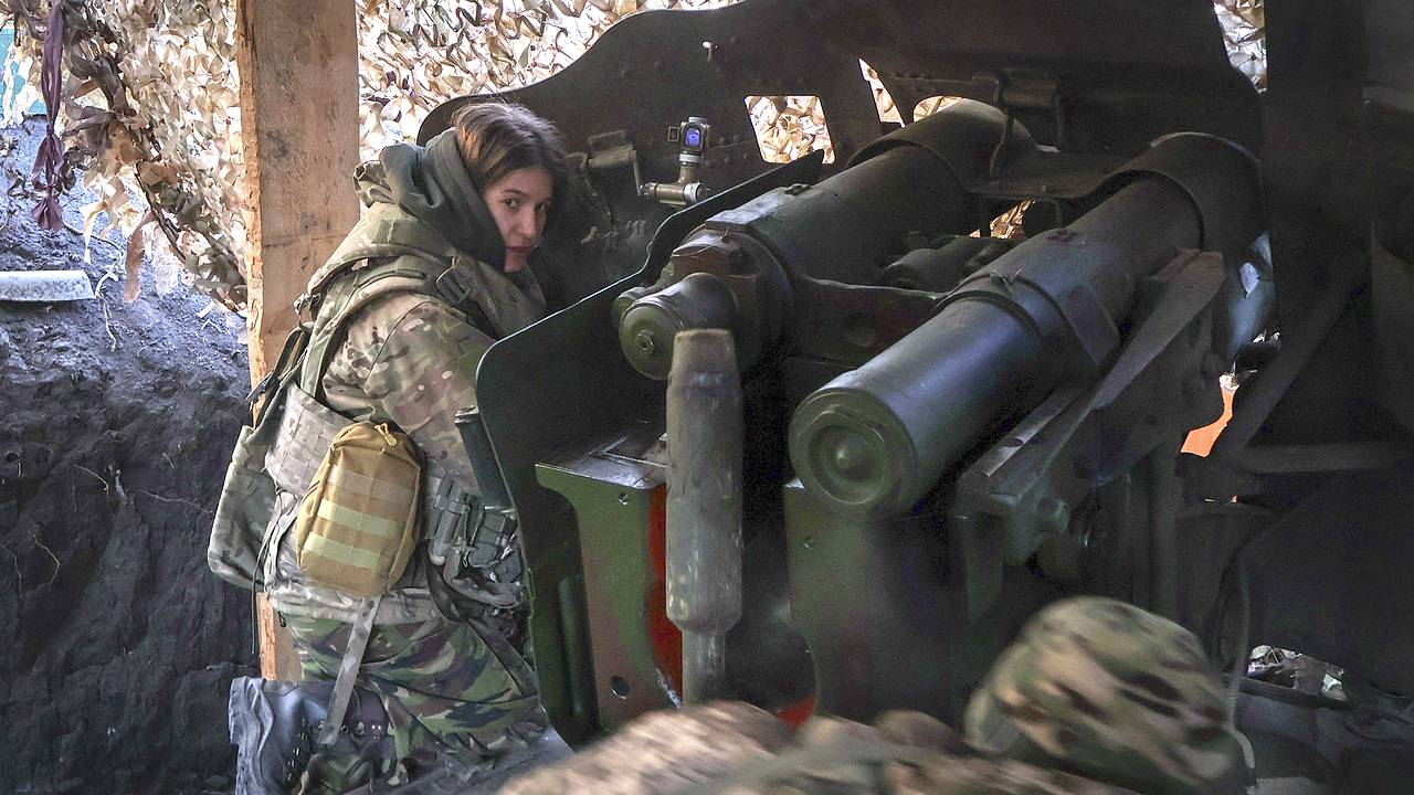 Минобороны Украины назвало число служащих в ВСУ женщин