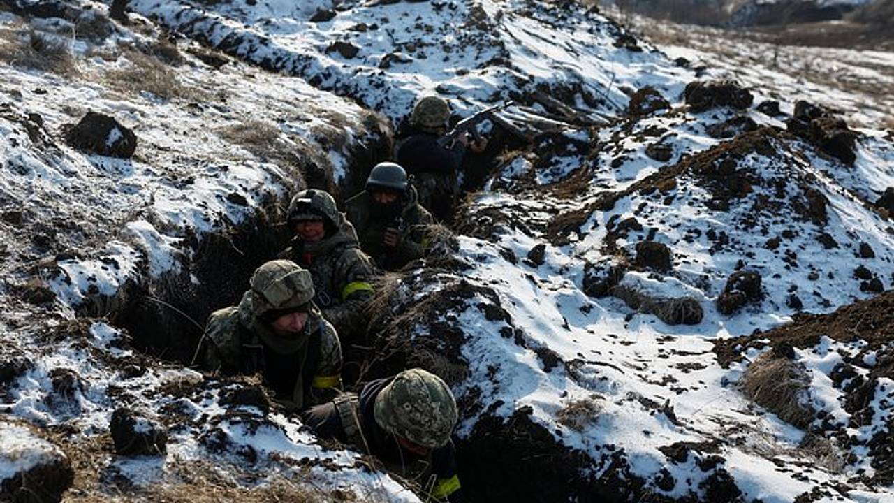 Граждане четырех европейских стран сочли вероятным нападение России