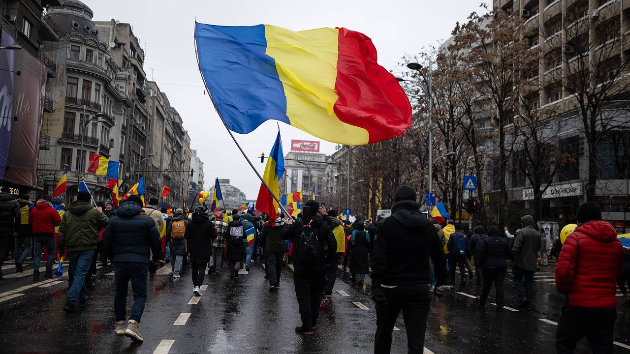 В Румынии начались протесты из-за недопуска Джорджеску к выборам