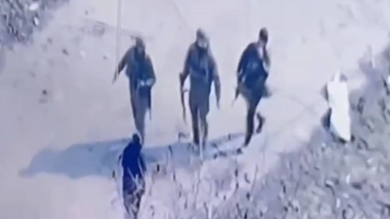 Встреча российских военных с жителем освобожденного под Курском села попала на видео