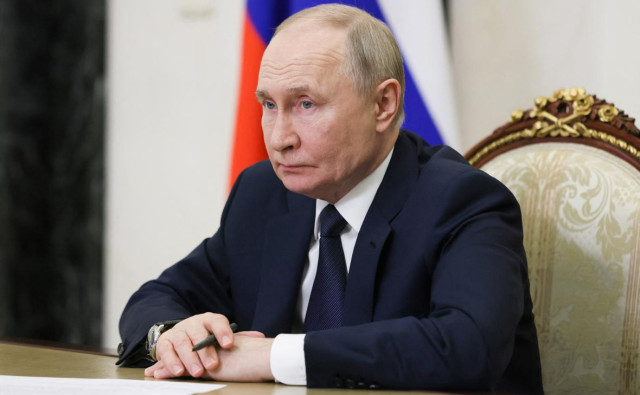 Путин дал поручения по поддержке детей участников военной операции