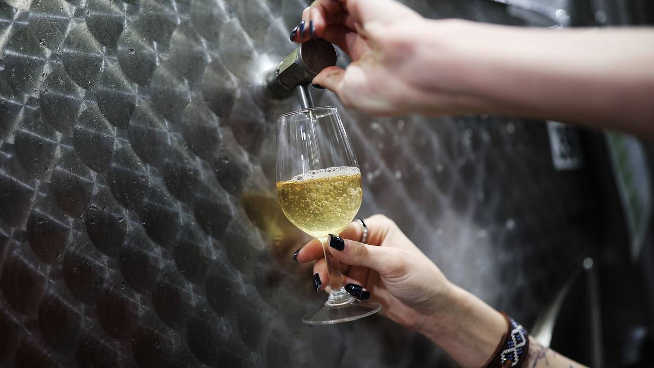 Названы главные импортеры российского вина