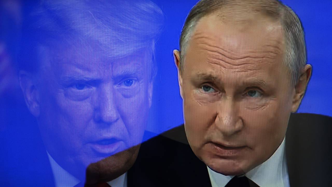 Раскрыта дата разговора Путина и Трампа