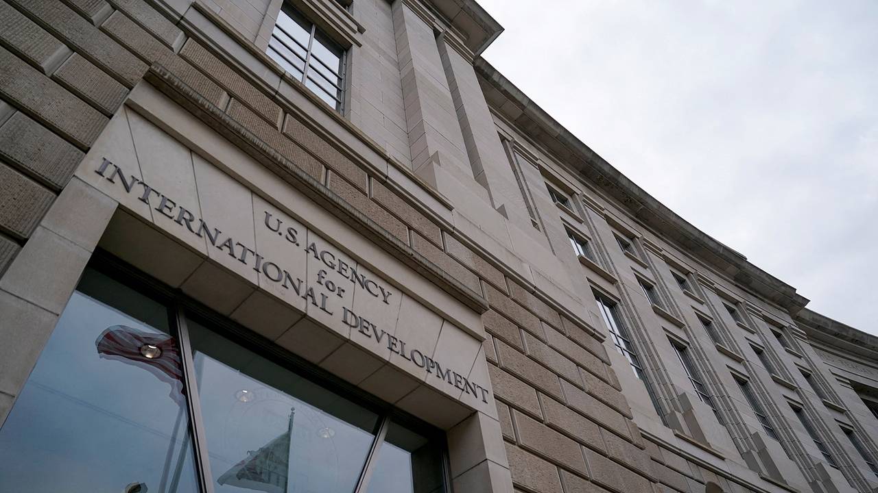 Сотрудникам USAID приказали массово уничтожать секретные документы