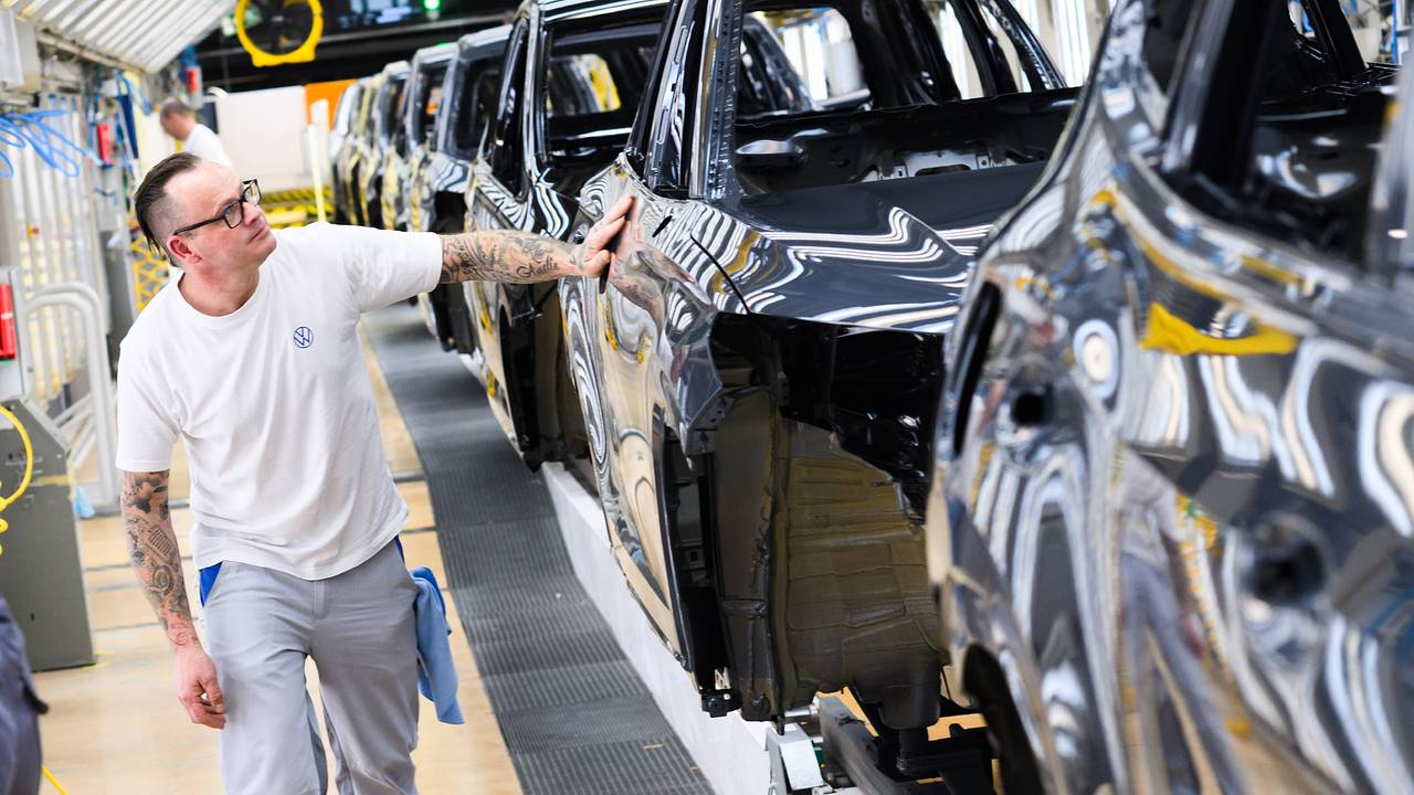 Немецкий автогигант согласился делать оружие