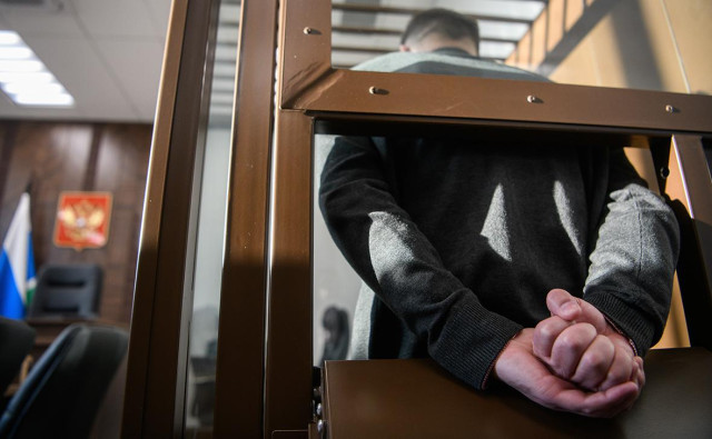 Напавшего на одноклассников школьника отправили под домашний арест
