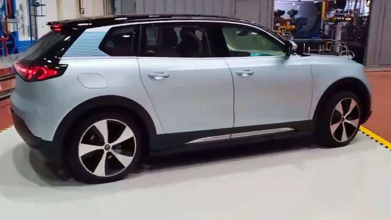 Проект российского электрокроссовера заморозили