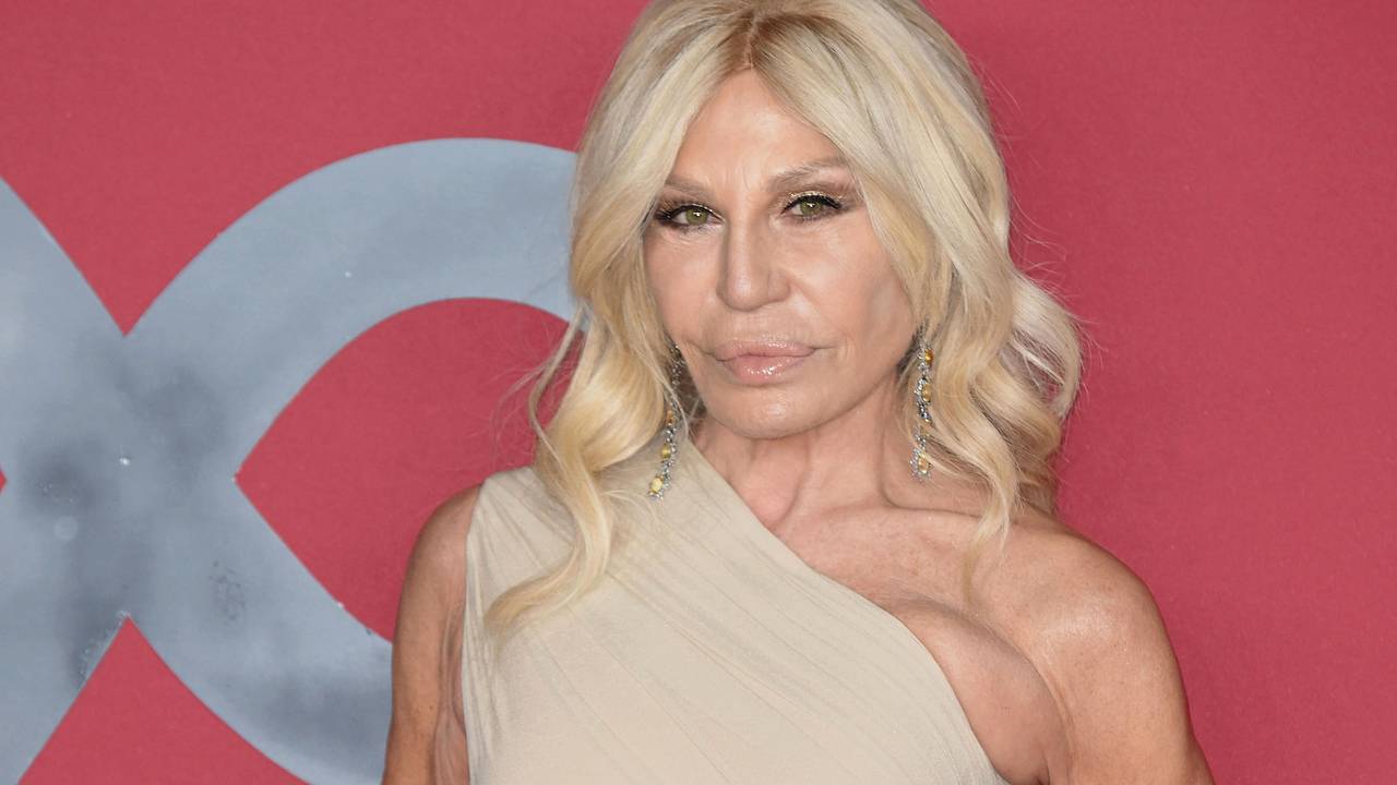 Донателла Версаче покинула пост креативного директора Versace