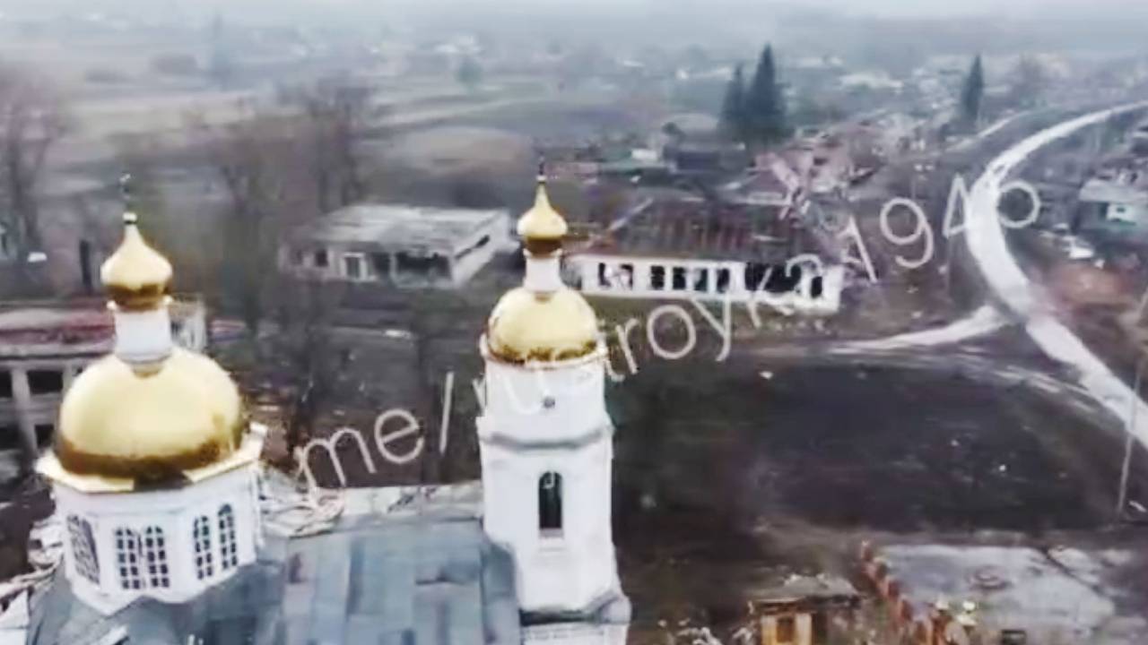 Бойцы ВСУ в Курской области выскочили из подвала с автоматами и поплатились