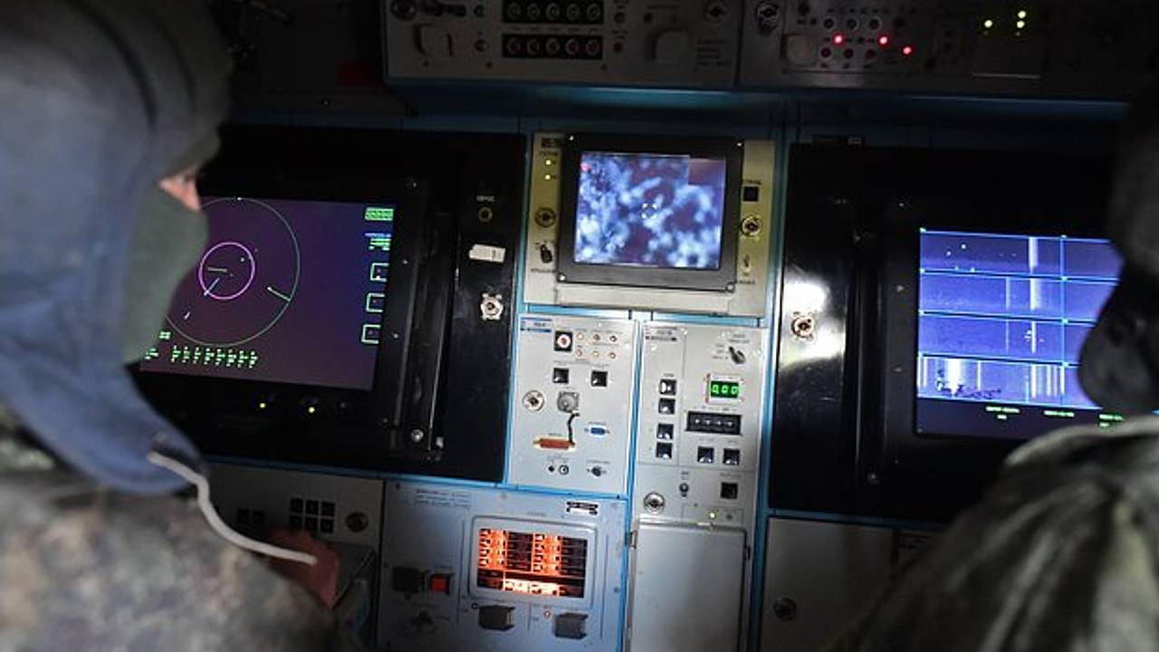 Момент уничтожения дрона в подмосковном ЖК попал на видео