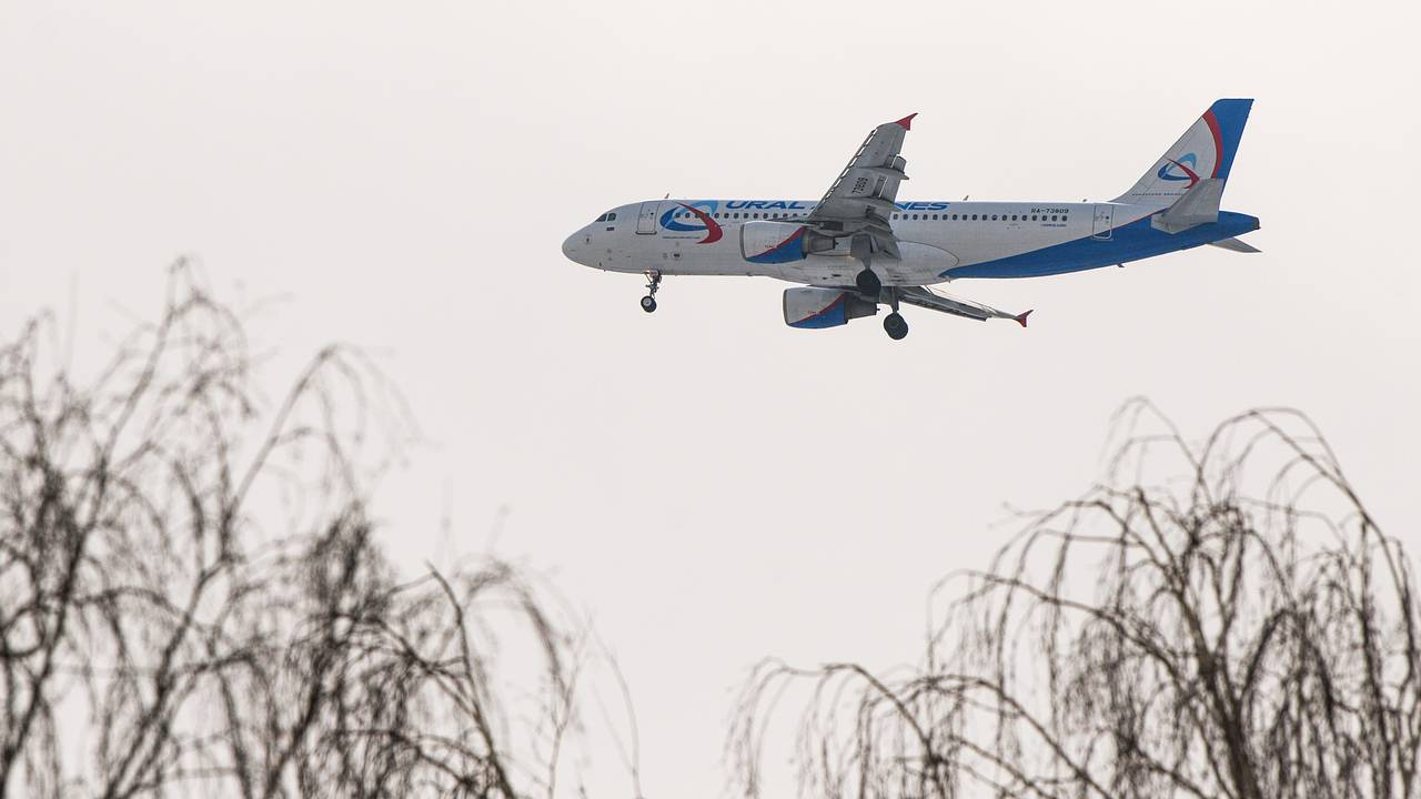 Неопознанная метка появилась на радаре российского самолета при посадке