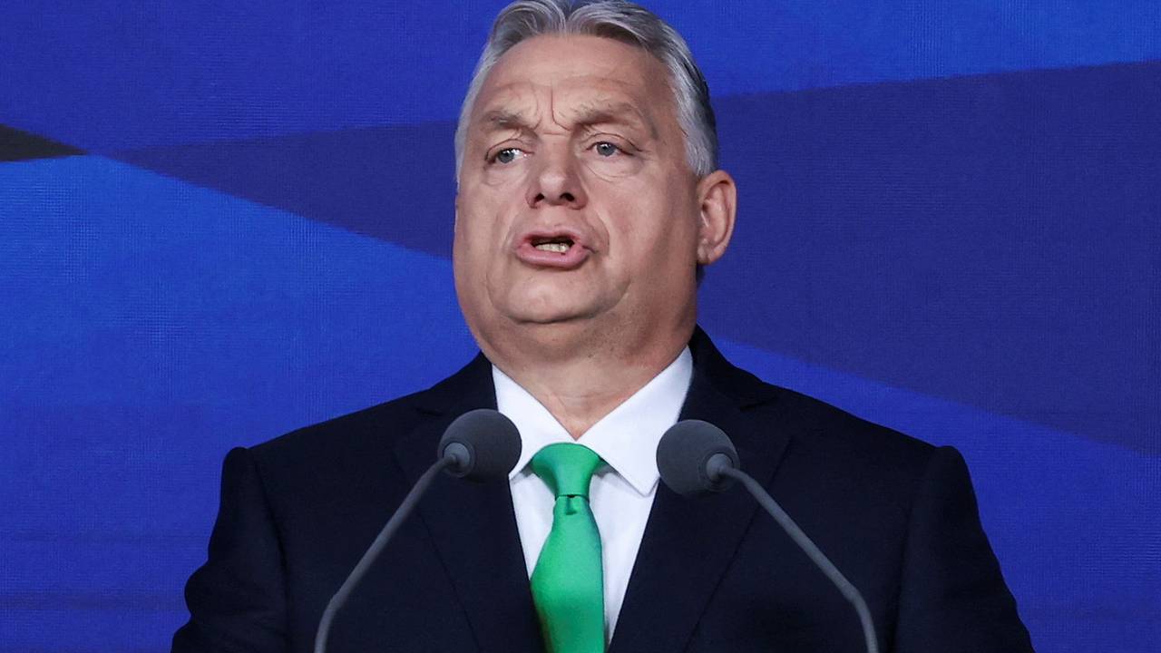 Орбан осудил «яйцеголовых в Брюсселе» за решения по членству Украины в ЕС